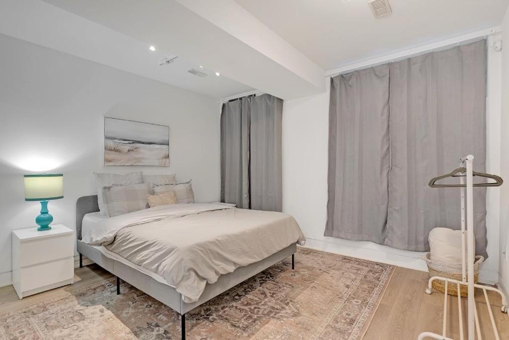 Suite In The Heart Of Downtown Toronto Exteriér fotografie